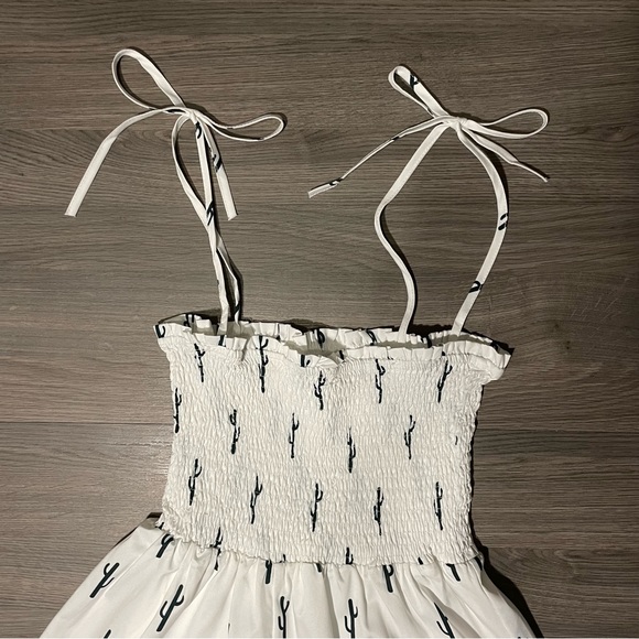 White cactus print jumpsuit - Picture 2 of 2